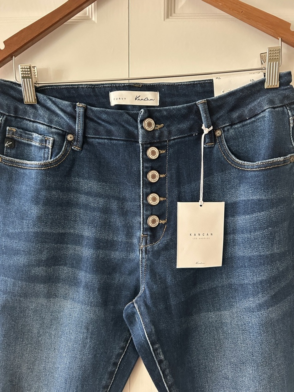 NWT KanCan Curvey Destroyed Button Fly Skinny Jeans Sz 31 - Picture 2 of 6